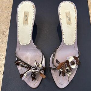Prada sandals with flowers made in leather